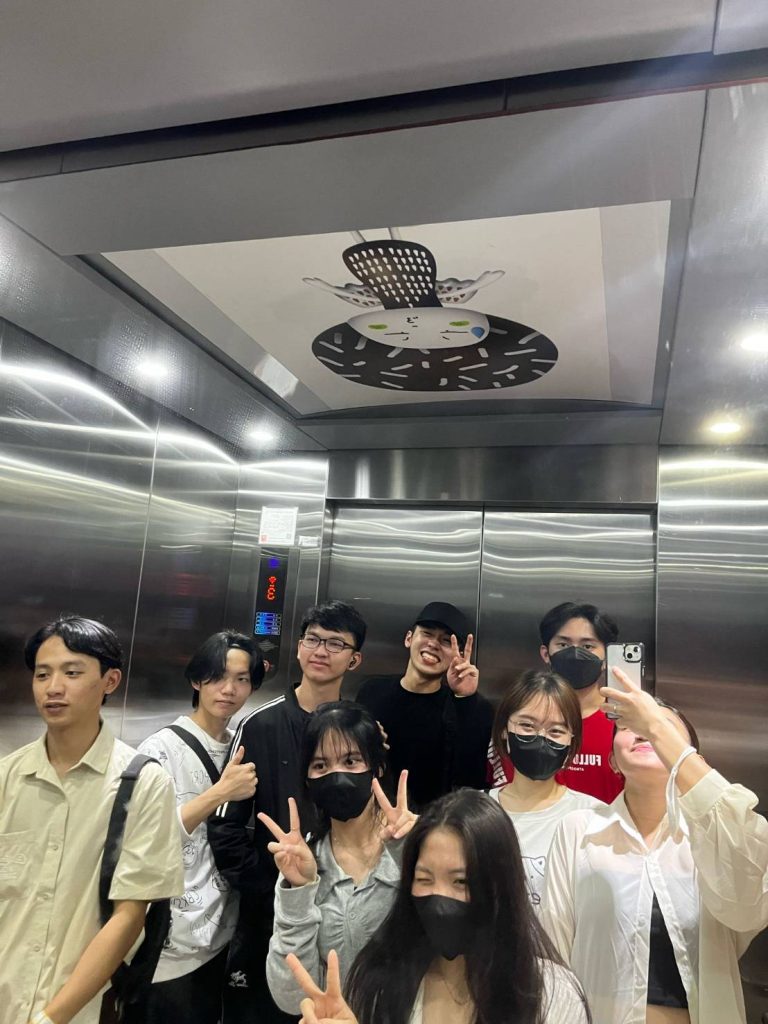 這張圖片的 alt 屬性值為空，它的檔案名稱為 51103_0-768x1024.jpg